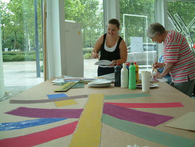 Tessa and Eileen painting